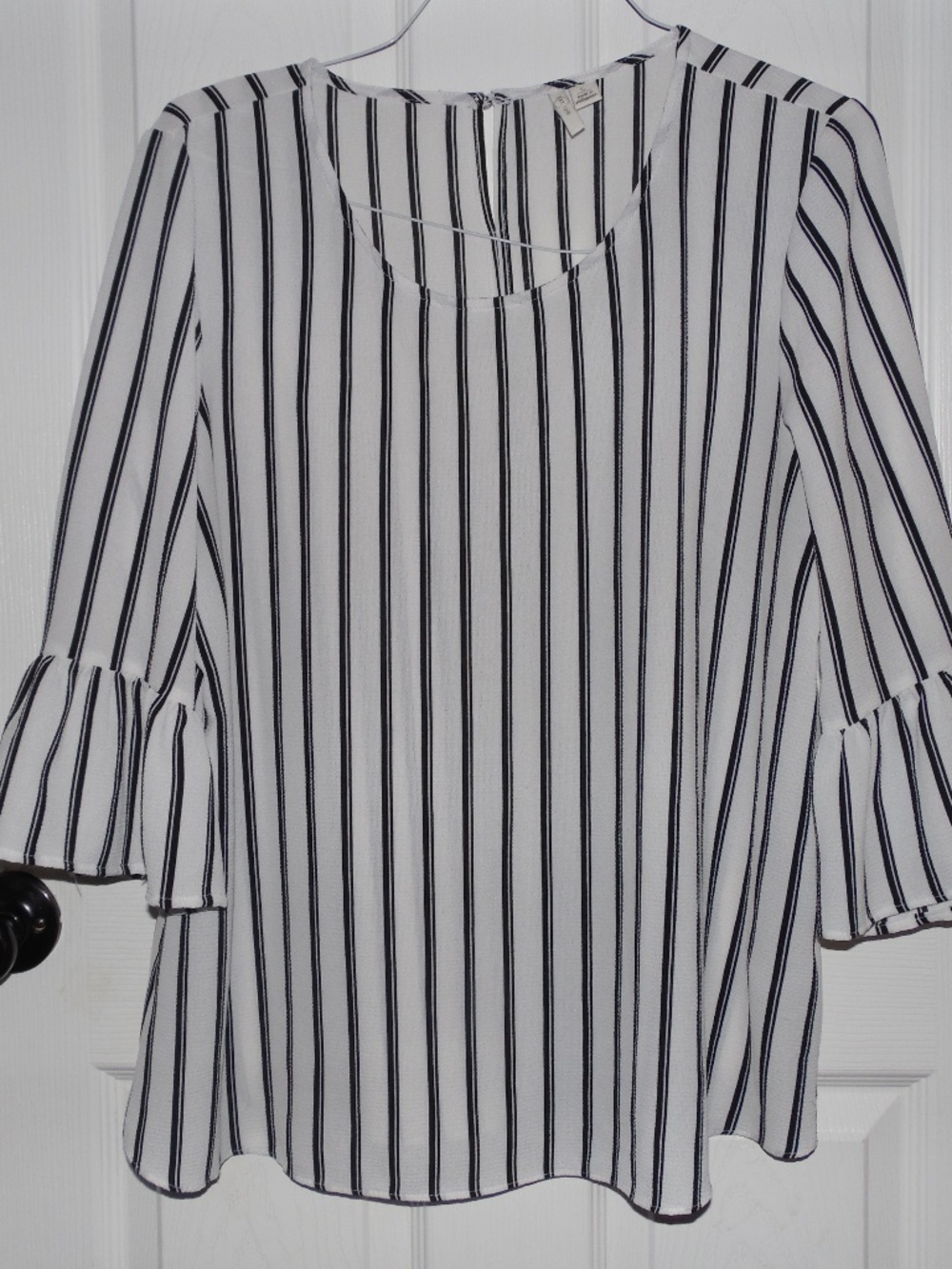 EST. 1946 Women’s Large Black White Striped Bell Sleeve Blouse